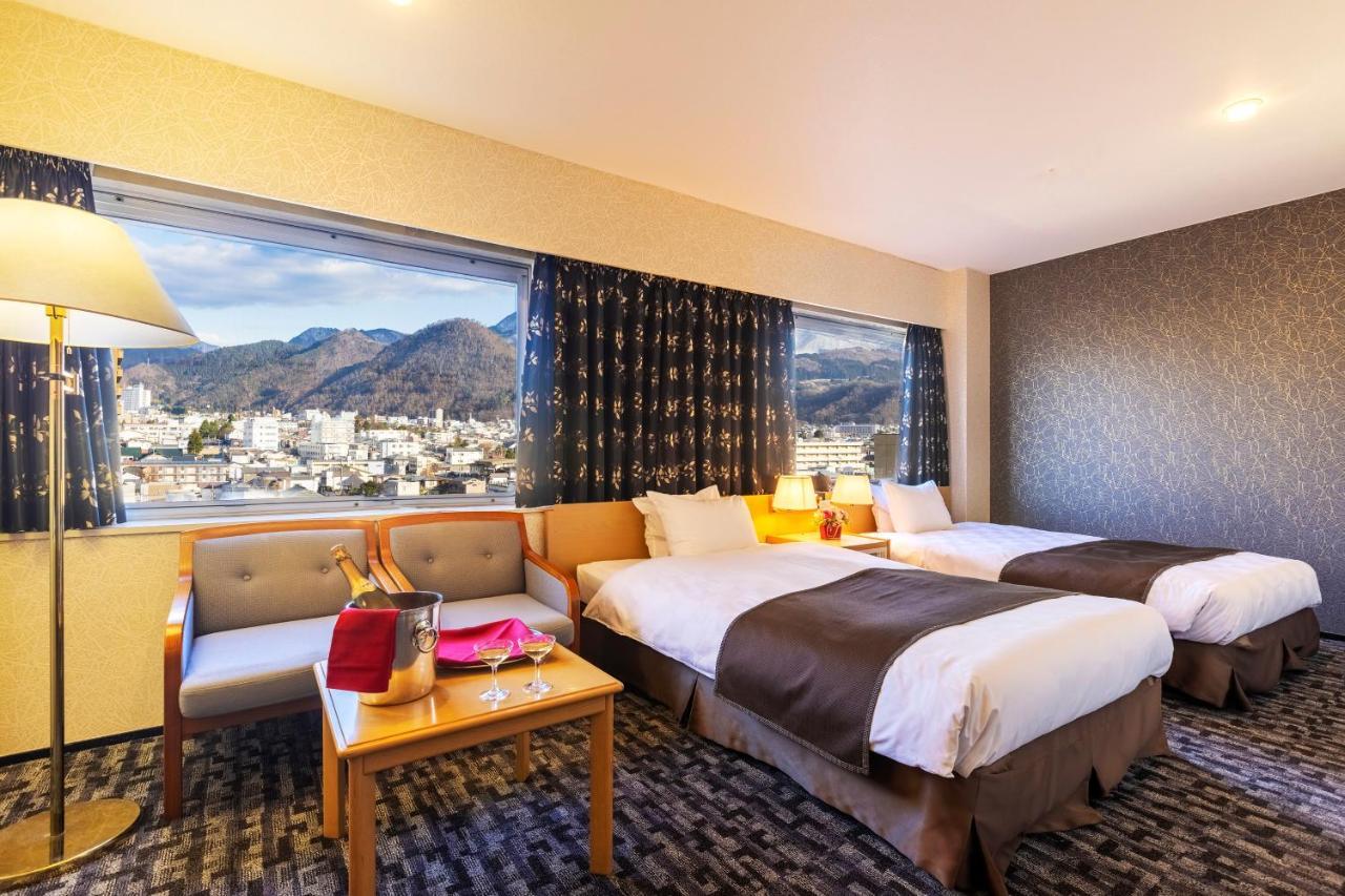 Yamagata Grand Hotel Екстер'єр фото
