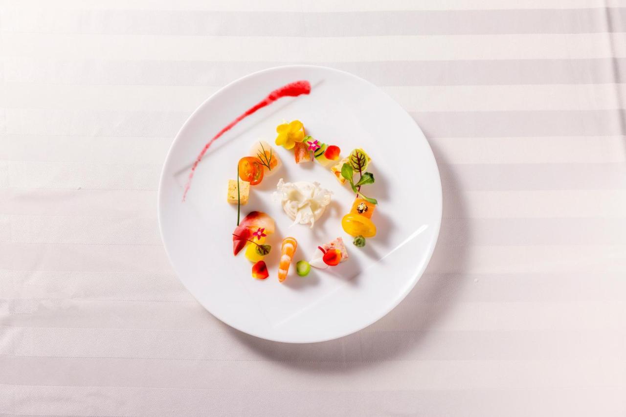 Yamagata Grand Hotel Екстер'єр фото